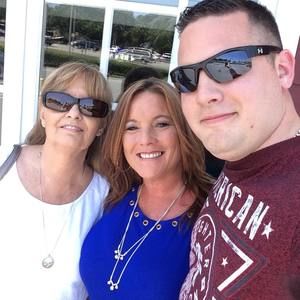 Meet your Posher, Julie