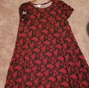 LulaRoe black and red rose Carly