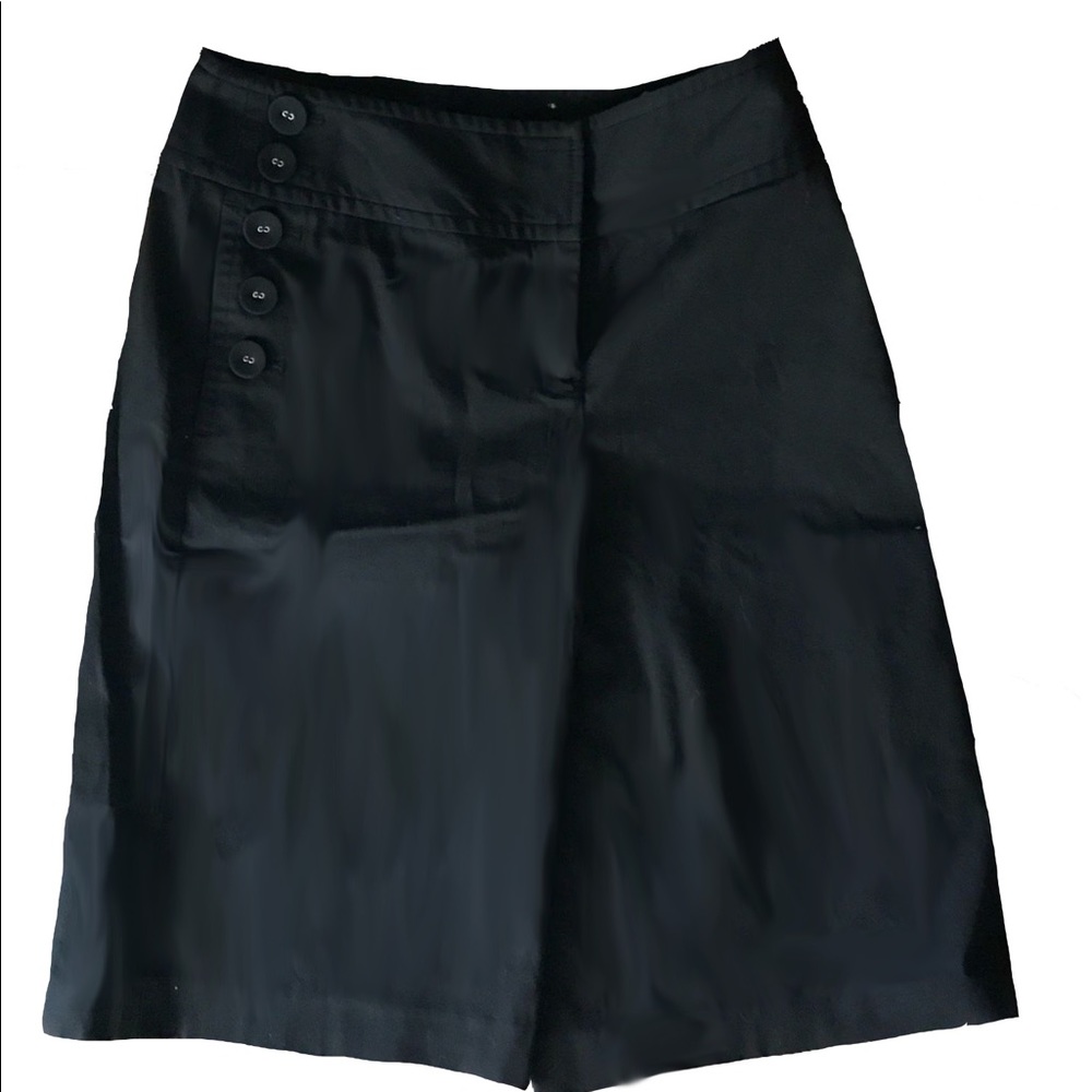 Ann Taylor LOFT Size 4 Black Bermuda Shorts