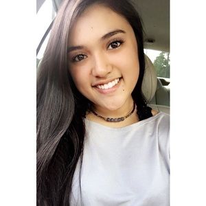 Meet your Posher, Alexis