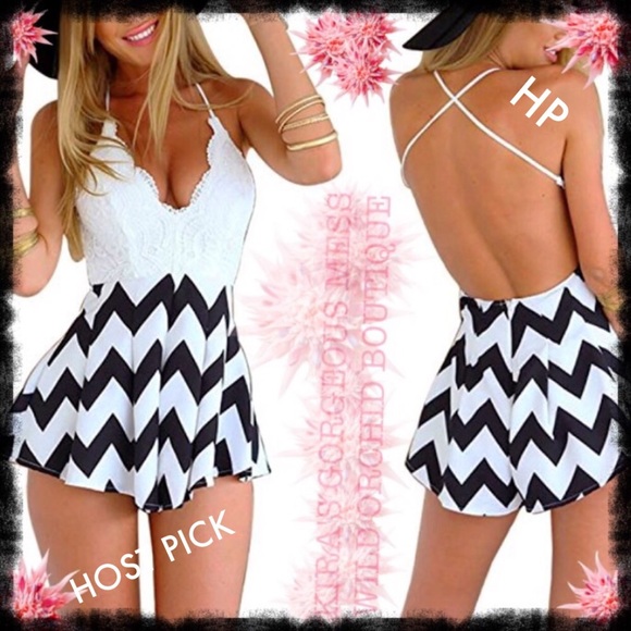 ๐ญ๐ธHP๐ธBNWT V-NECK PLAYSUIT; SEXY FOR SUMMER๐ญ - Picture 2 of 4