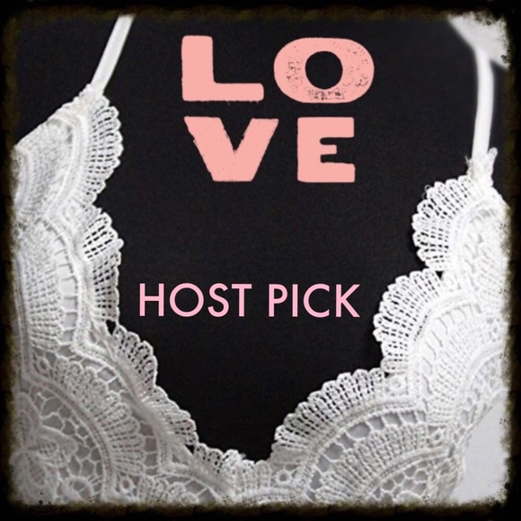 ๐ญ๐ธHP๐ธBNWT V-NECK PLAYSUIT; SEXY FOR SUMMER๐ญ - Picture 3 of 4