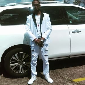 Meet your Posher, Lionel