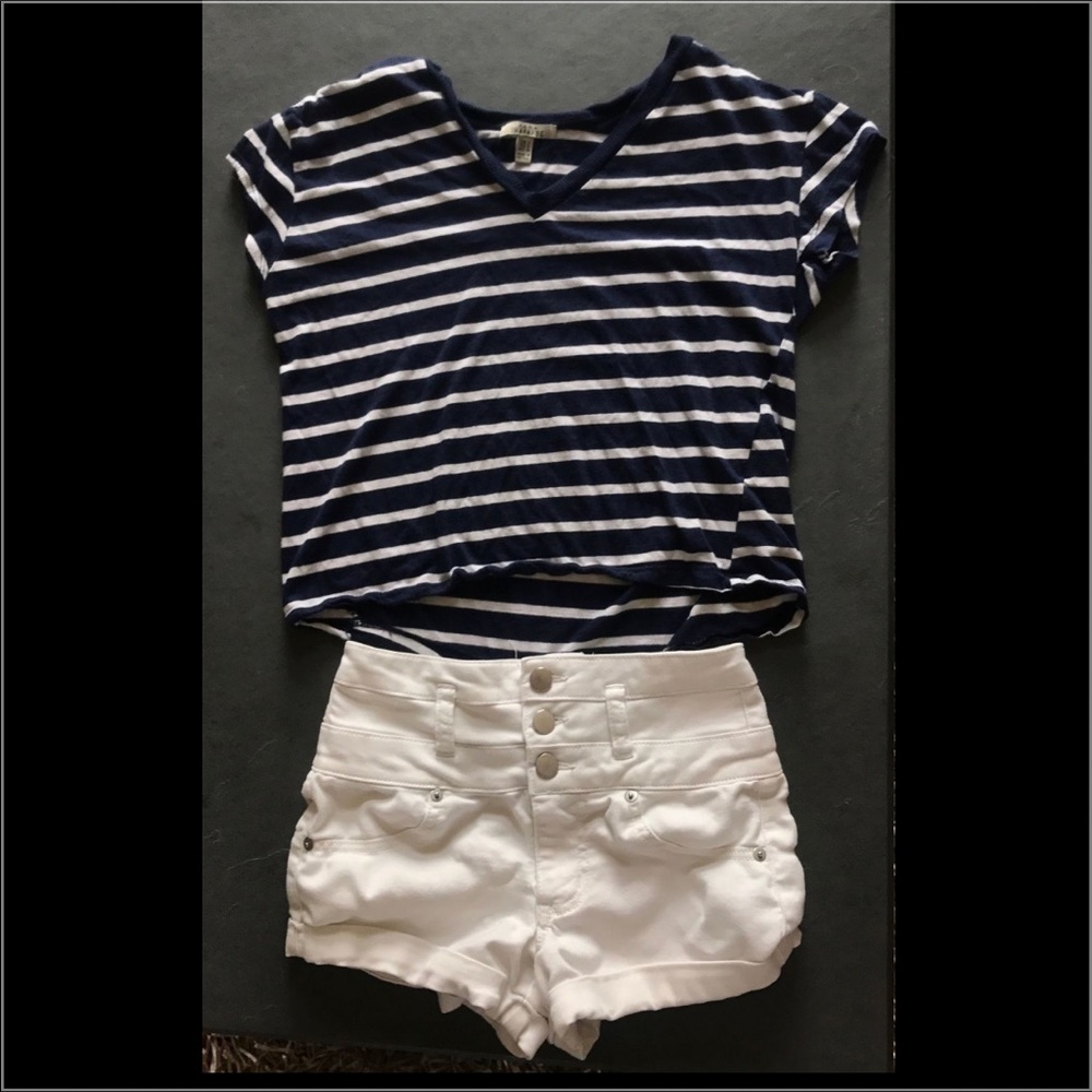 Zara/Xhilar. Size S/00 Navy Top/White Jean Shorts