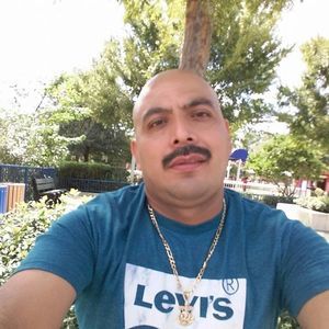 Meet your Posher, Isauro