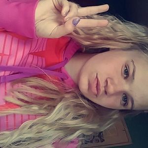 Meet your Posher, Destiny