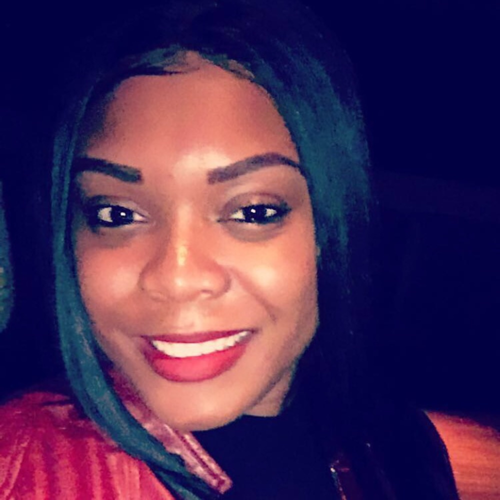 Meet your Posher, Deyana