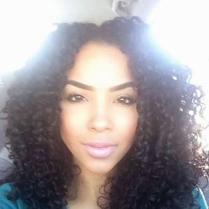 Meet your Posher, Latonya