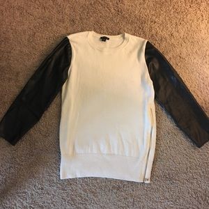 Ann Taylor Wool/Nylon Blend Sweater - GUC