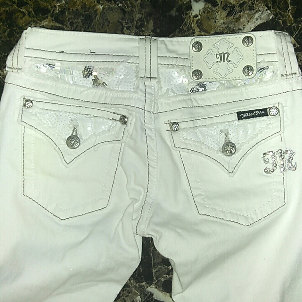 Miss Me White Capris