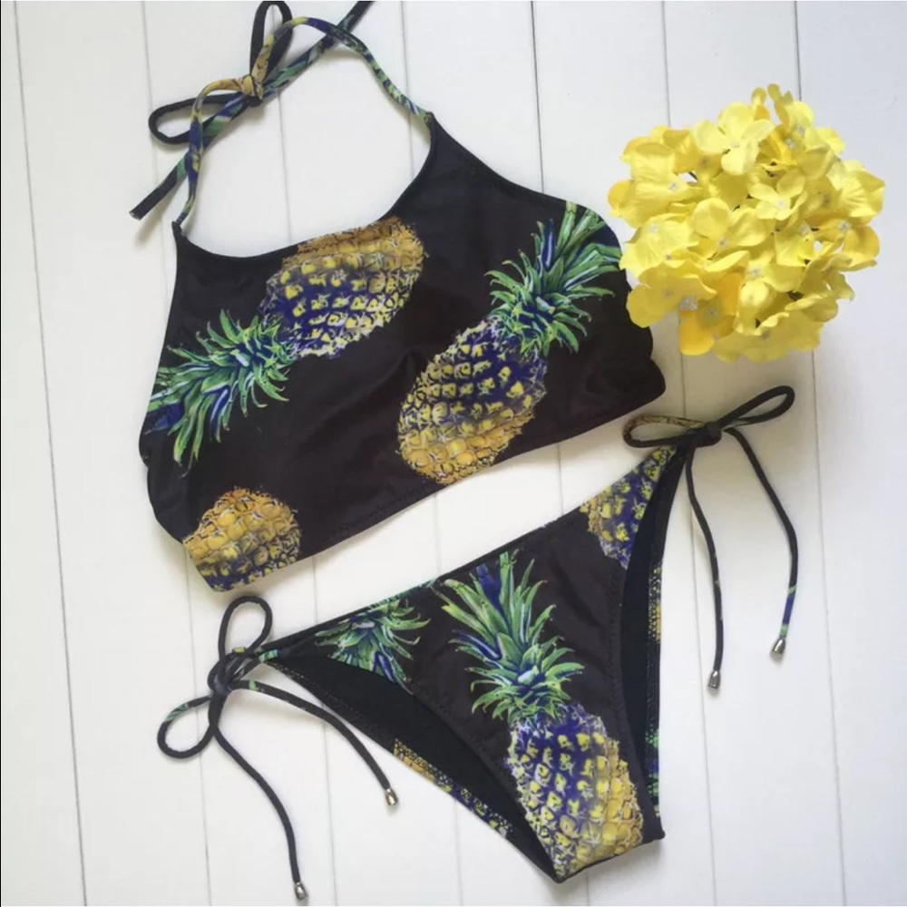 🍍Halter Top Pineapple Bikini 🍍 - Picture 2 of 7