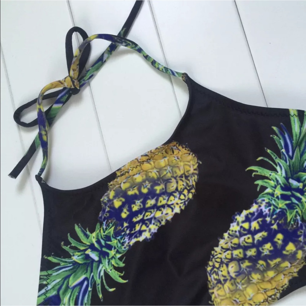 🍍Halter Top Pineapple Bikini 🍍 - Picture 5 of 7