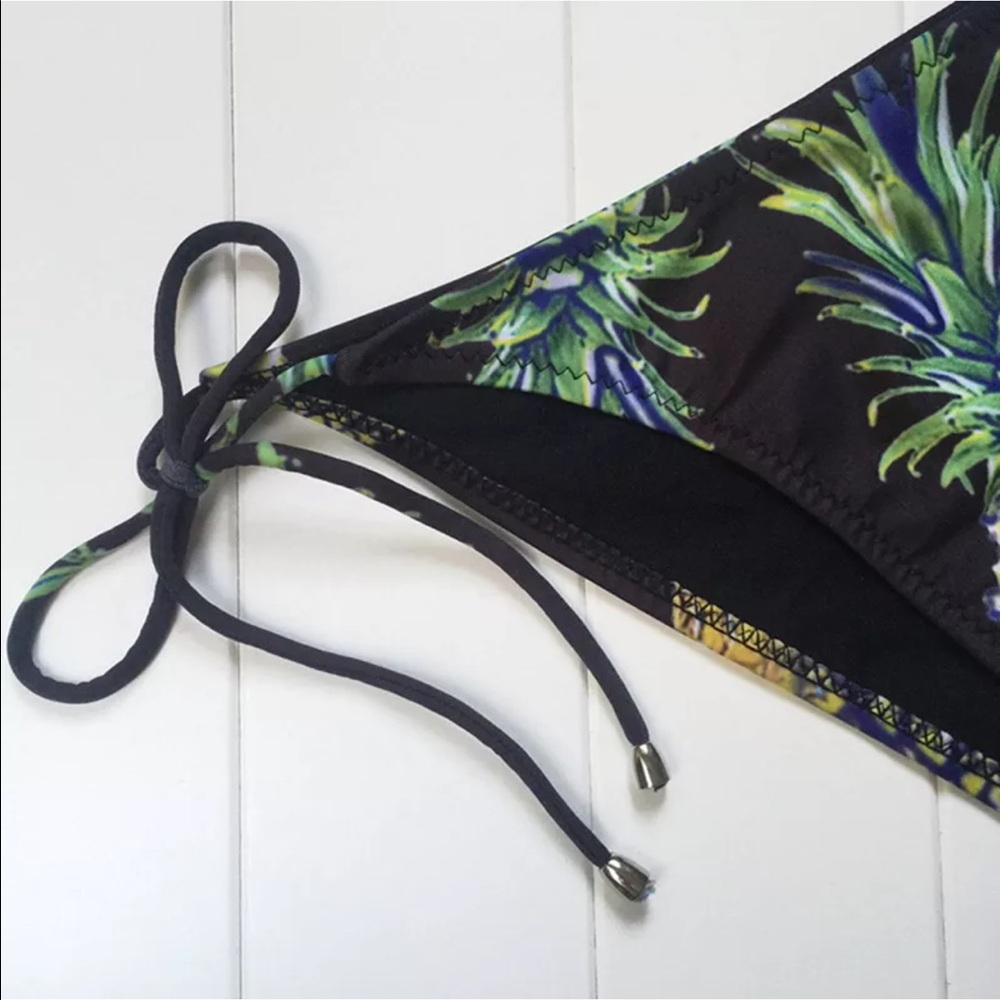 🍍Halter Top Pineapple Bikini 🍍 - Picture 6 of 7