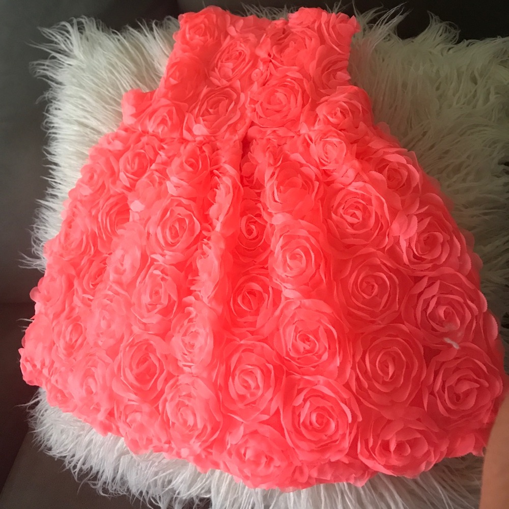 Flower Dress - Picture 2 of 3