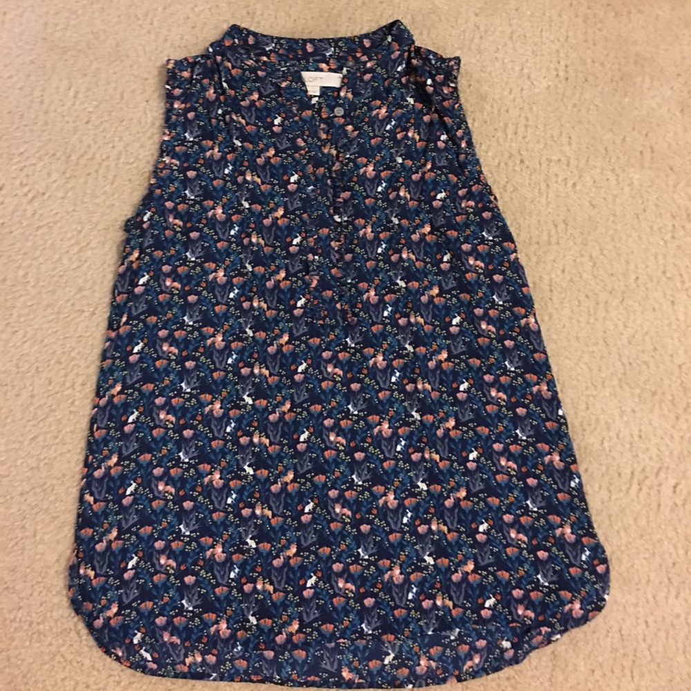 Loft sleeveless top with 🐰 and 🦊