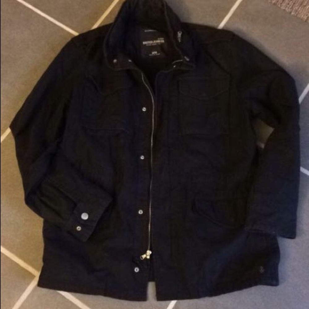 Men's nautica coat.