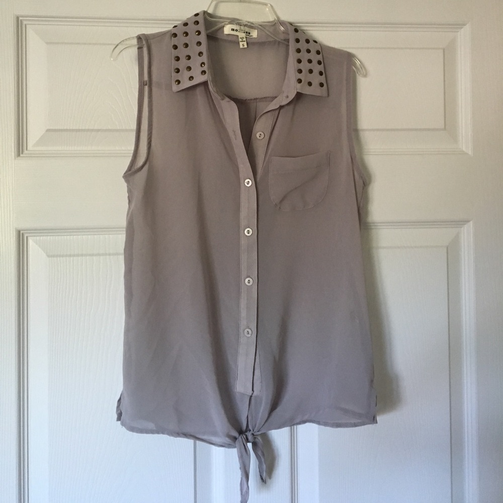 Sleeveless top