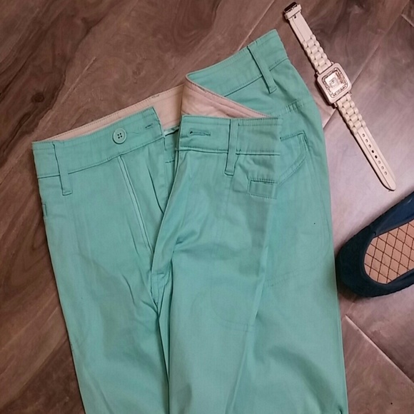 Capri pant - Picture 2 of 3