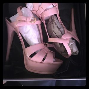 Authentic YSL patent leather Tribute 105