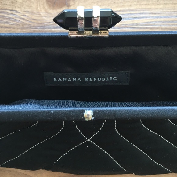 Banana Republic black silk clutch - Picture 2 of 4