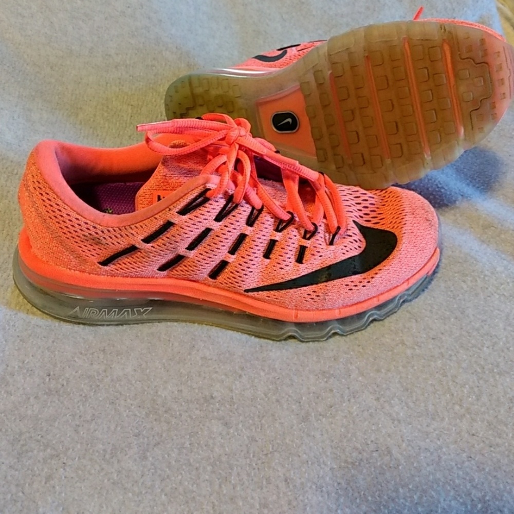 *sold* Nike airmax 2016