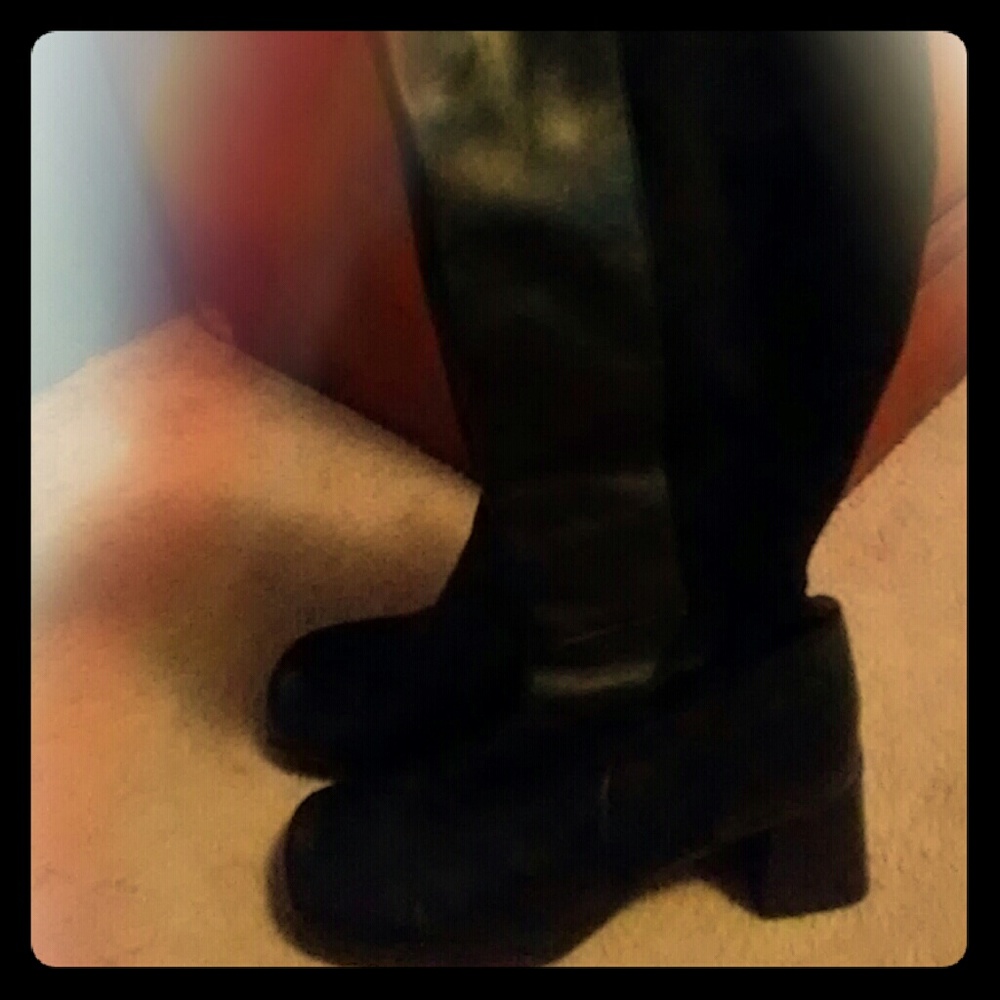 Mid-calf/ knee boots