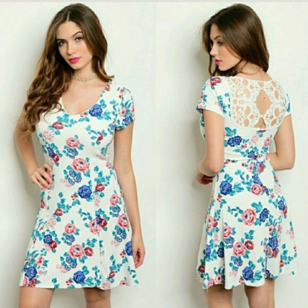 [sip n' sparkle] Babydoll Lace Floral Dress