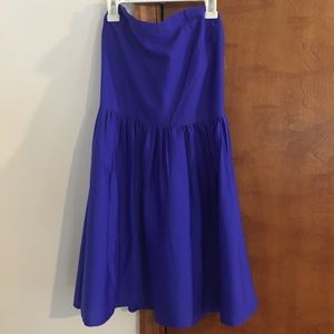 Strapless, sweetheart neckline, super light dress