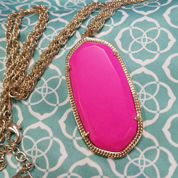 SOLD - Magenta Rae - Picture 2 of 2