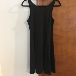 Super simple elegant black dress!