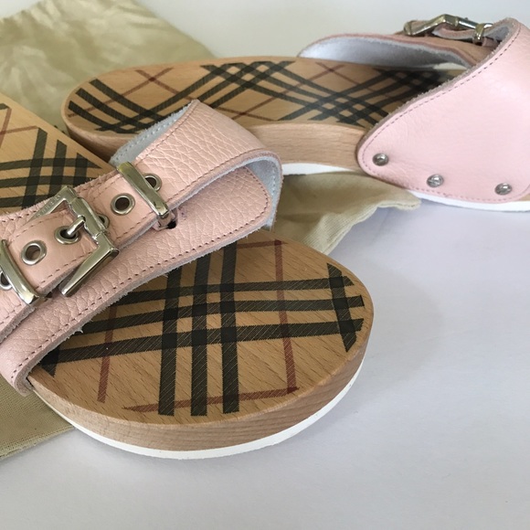 ✂️firm weekend price! Burberry sandal slides 8 - Picture 8 of 8