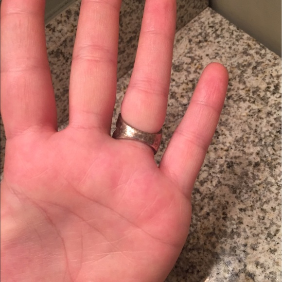 Ring - Picture 5 of 5