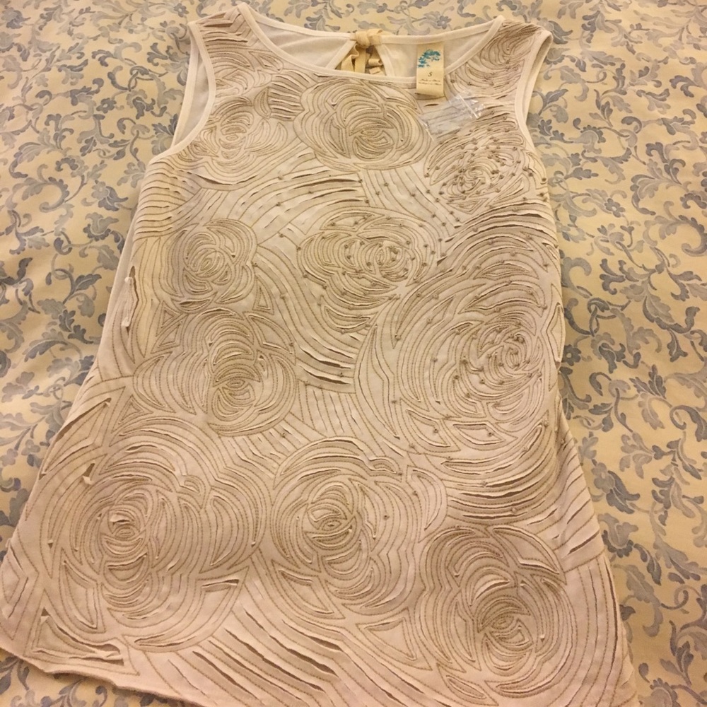 NWOT anthropologie top size S!