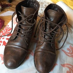 Chapter-30 brown boots