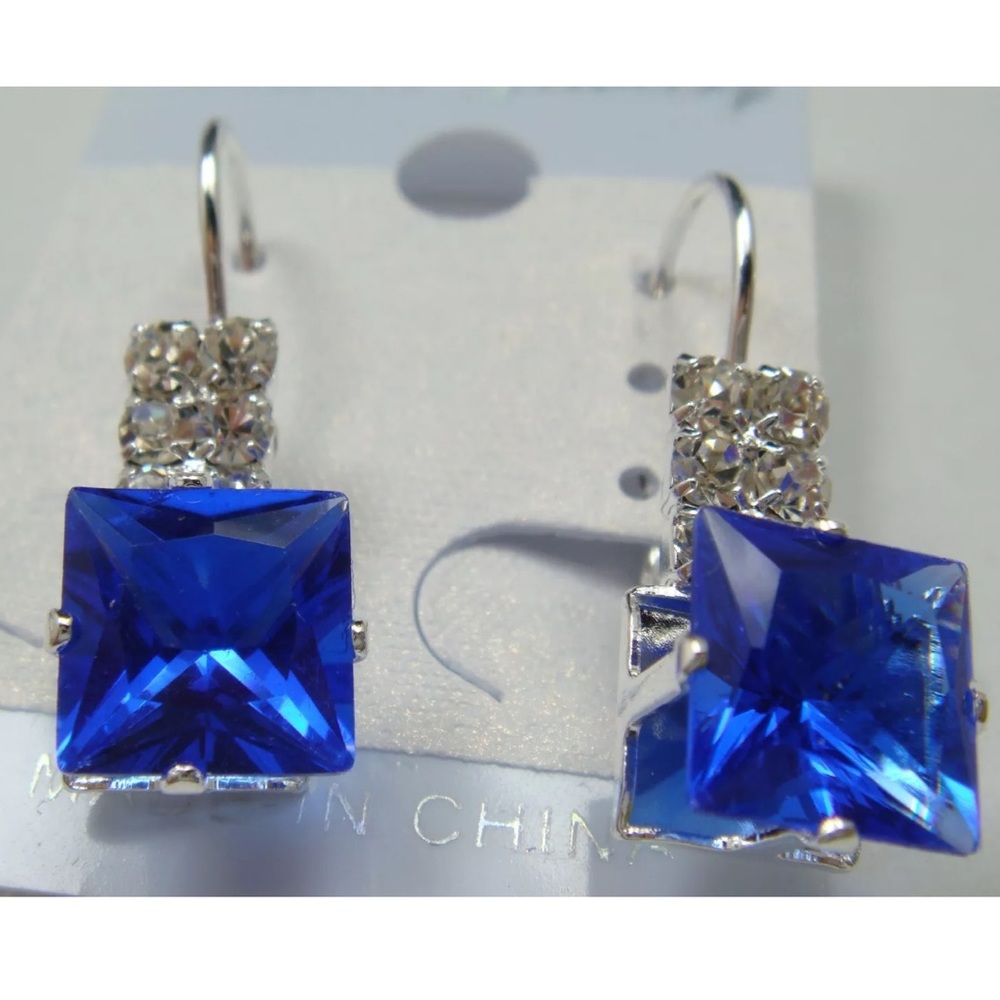 5/$25 Blue square earrings hook earrings