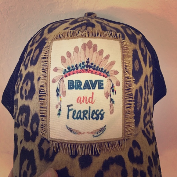 ADORABLE HAT!!😍 - Picture 3 of 3