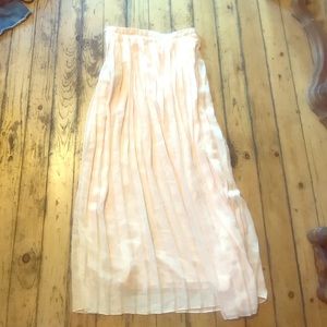 Beautiful flowing pleated maxi skirt