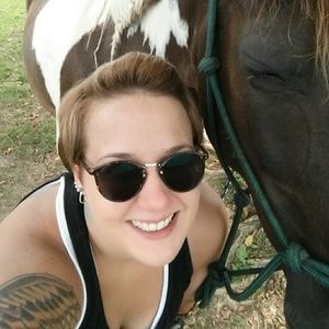 Meet your Posher, Jessica