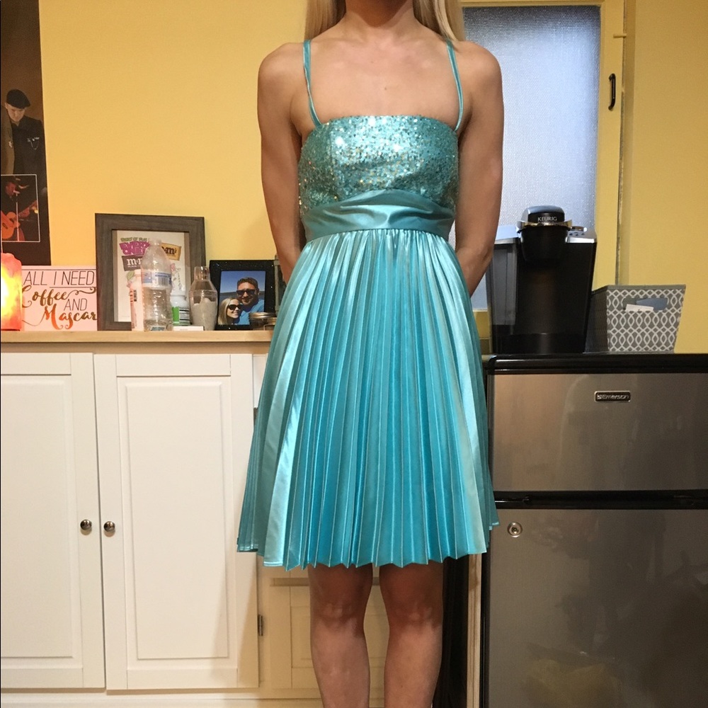 Jessica McClintock strappy blue dress