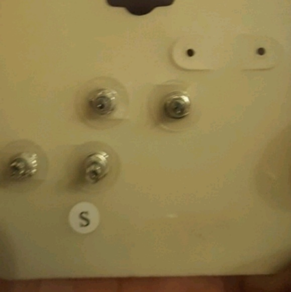 NEW!! Beautiful CZ Earring Set. FIRM - Picture 6 of 8