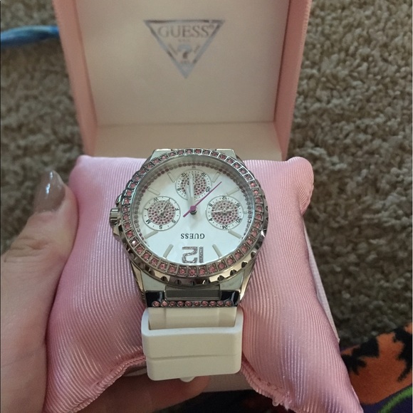 Pink and white watch never used comes with box
