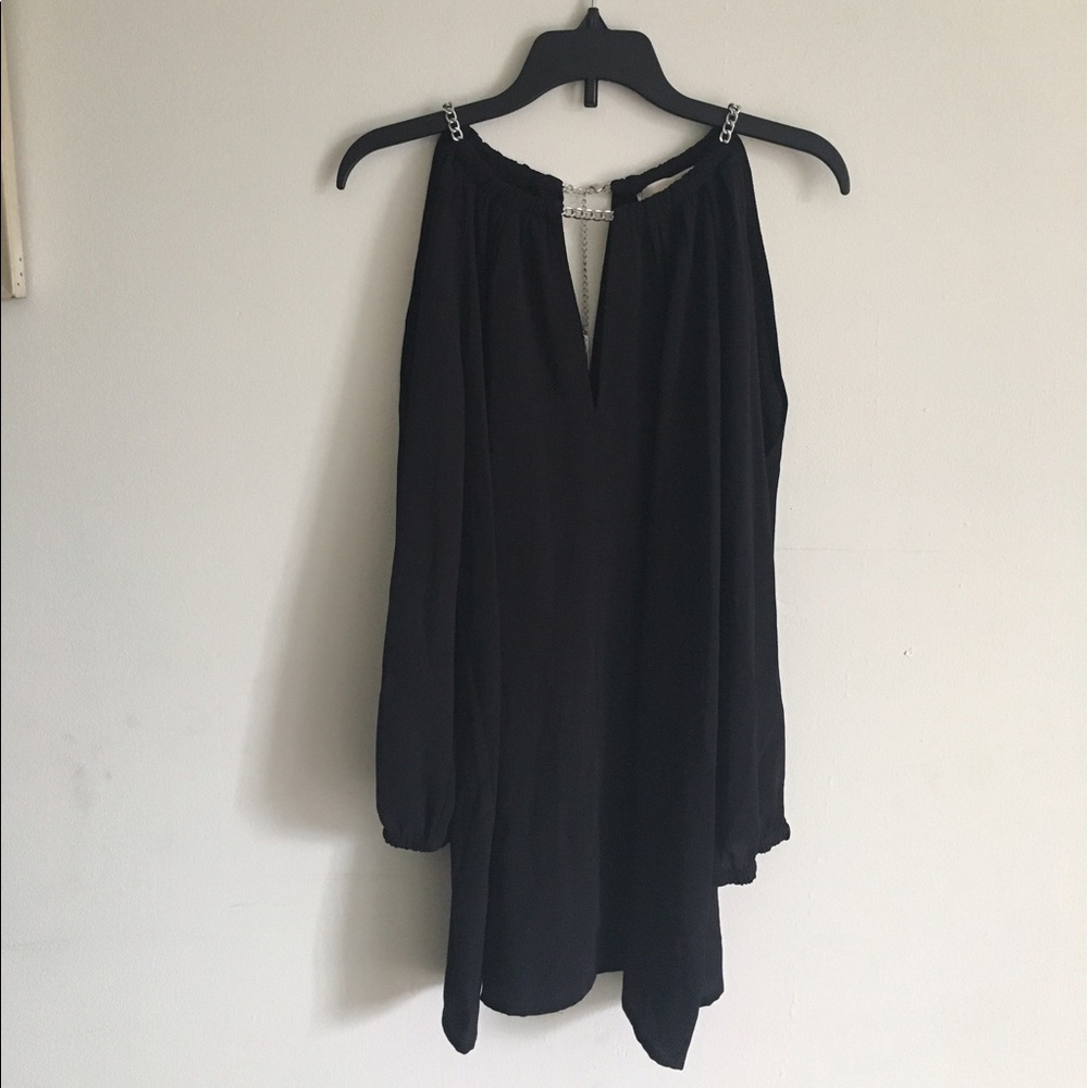 MICHAEL Michael Kors cold shoulder top w/ chain