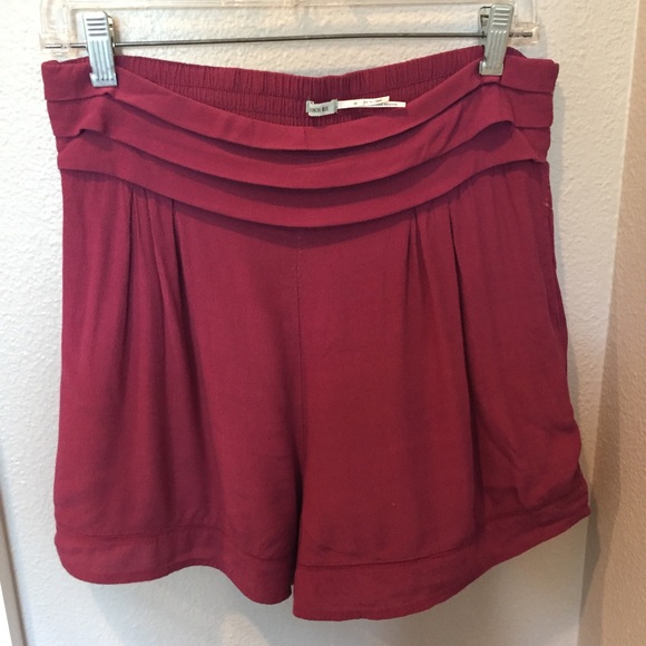 Kimchi Blue / Urban Outfitters shorts - Picture 1 of 4