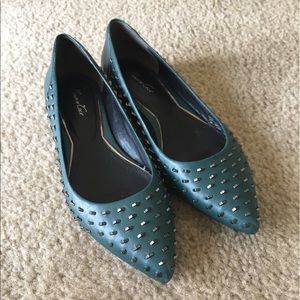 Kenneth Cole pointy toe flats
