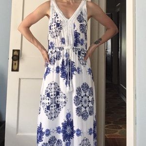 Gorgeous Suzanne Betro Maxi Dress