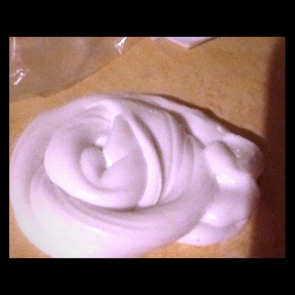 White slime - Picture 1 of 3
