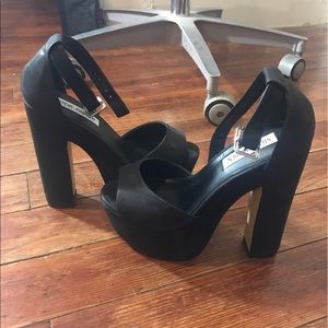 Steve Madden "Whitman" platform heels