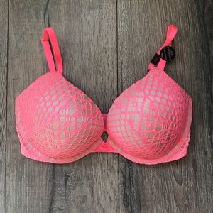 Victoria's Secret Bombshell Add-2-Cups Push-Up Bra