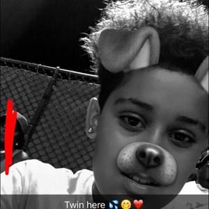 Meet your Posher, Devin