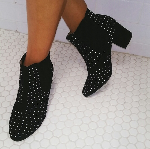 LAST PAIR!!//The Dolly// Black studded Booties - Picture 5 of 6